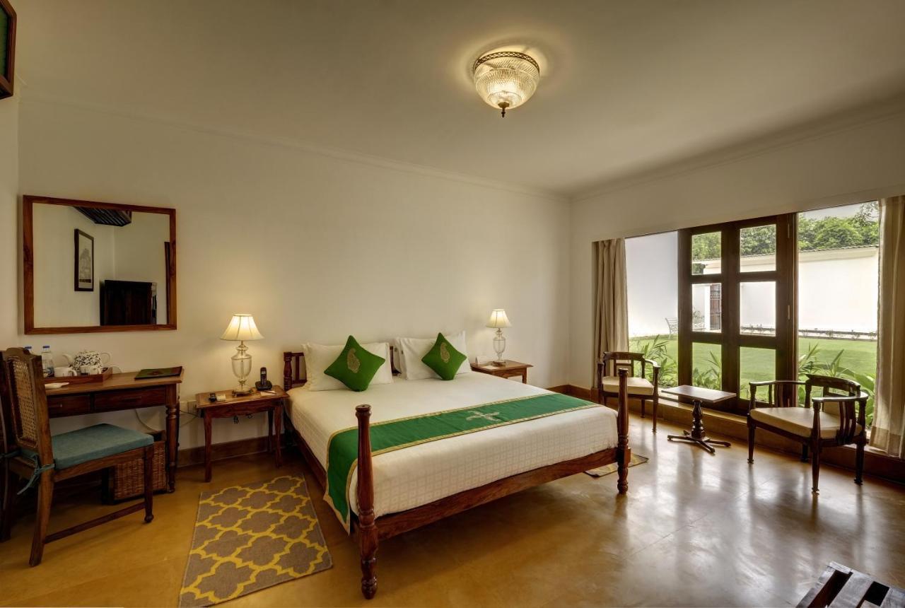 Saraca Hotel Lucknow Zewnętrze zdjęcie