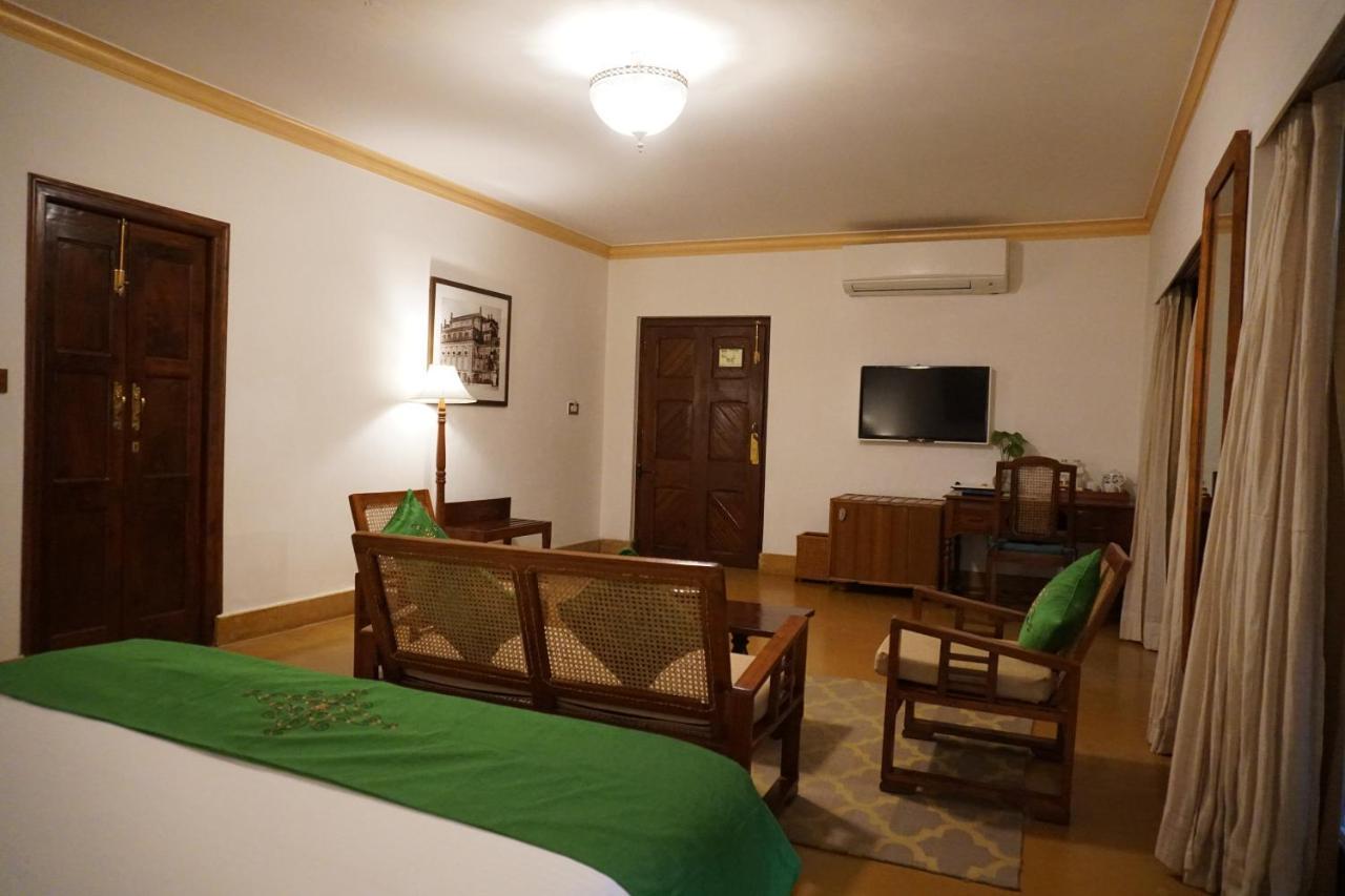 Saraca Hotel Lucknow Zewnętrze zdjęcie