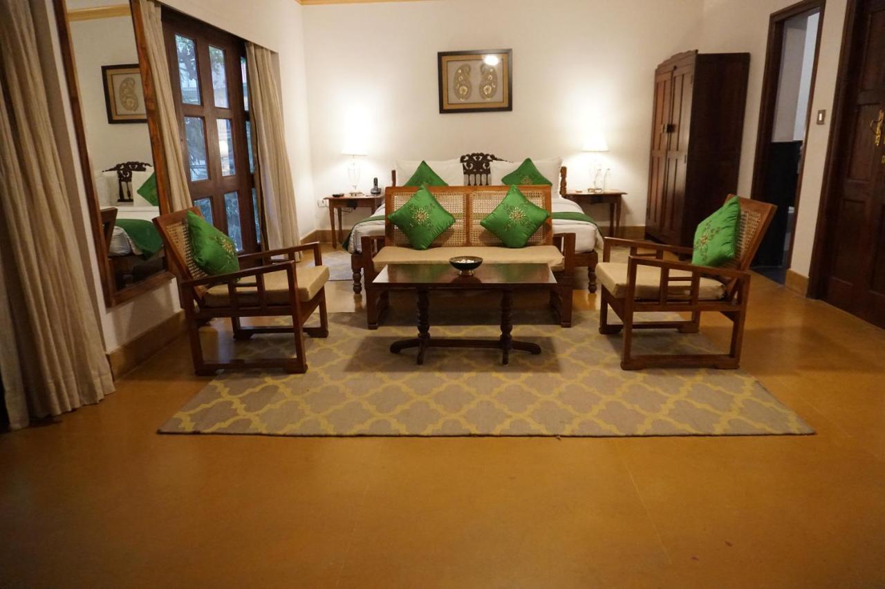 Saraca Hotel Lucknow Zewnętrze zdjęcie