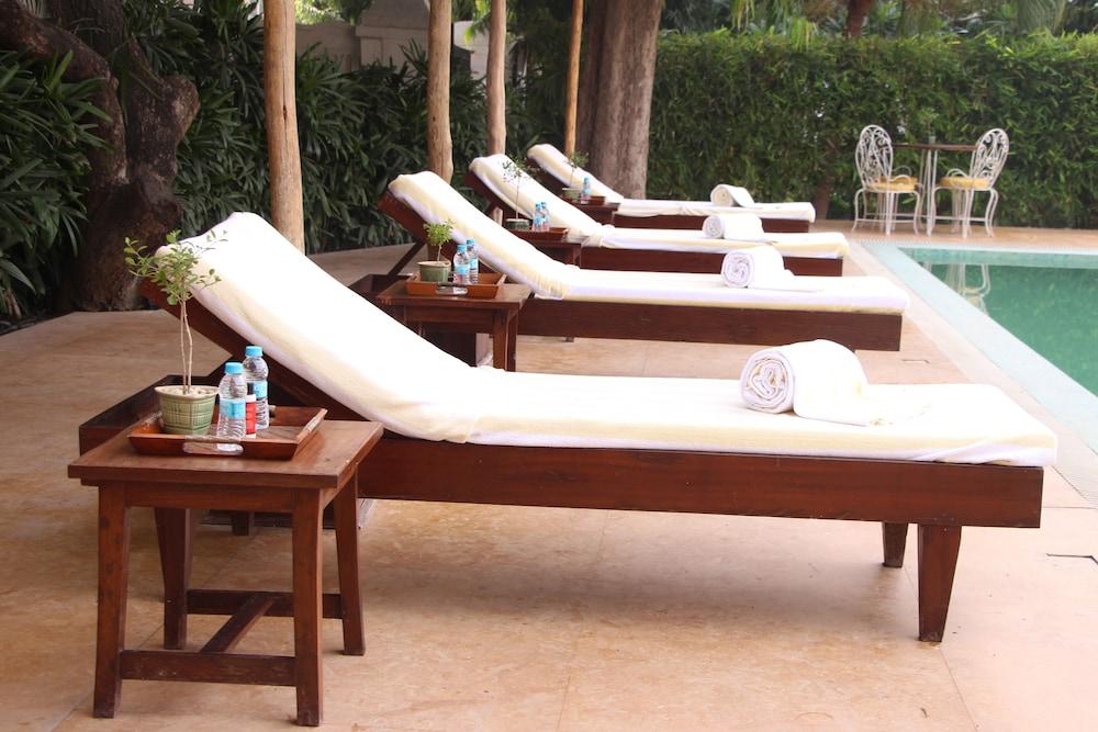 Saraca Hotel Lucknow Zewnętrze zdjęcie