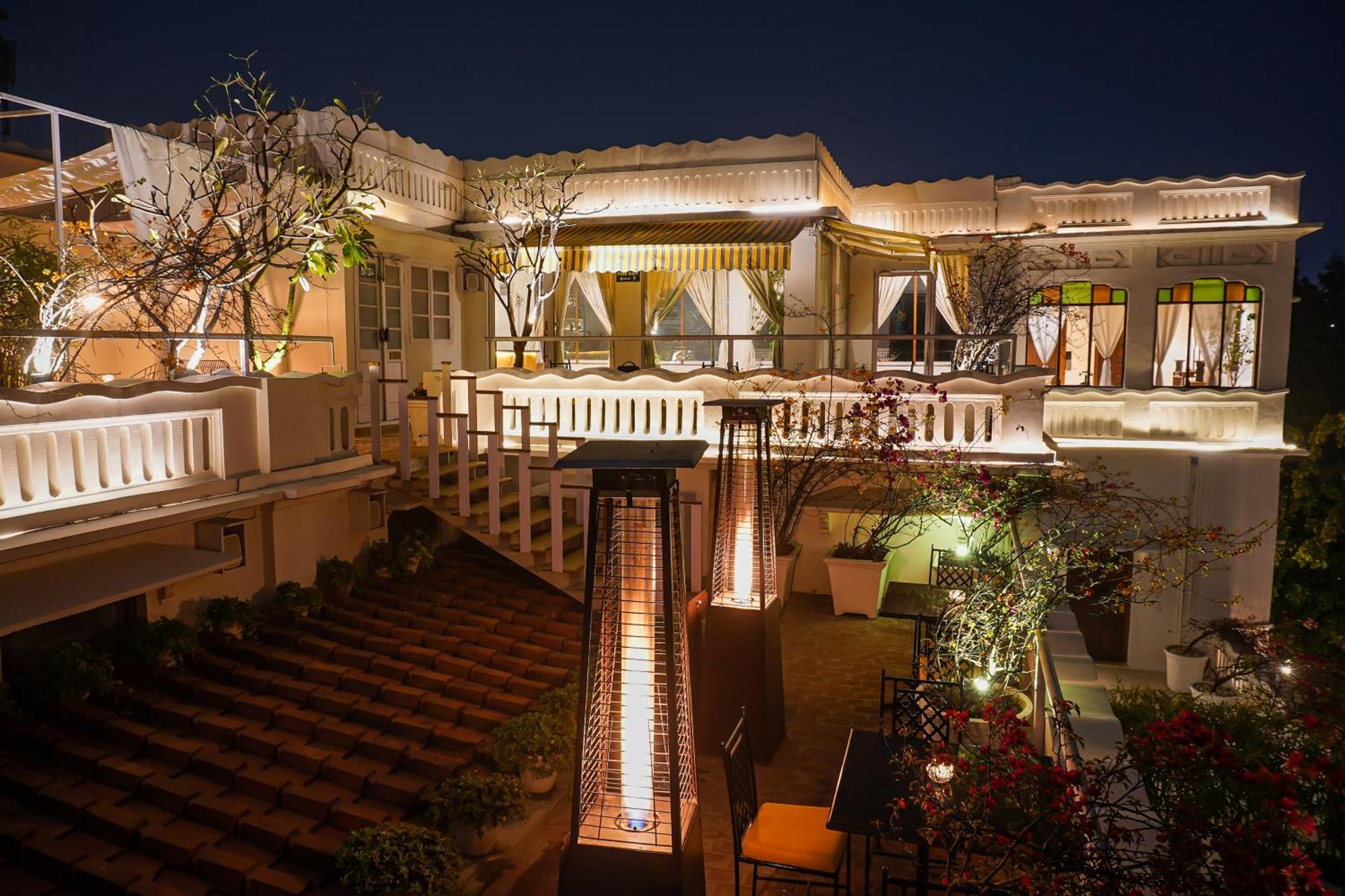 Saraca Hotel Lucknow Zewnętrze zdjęcie