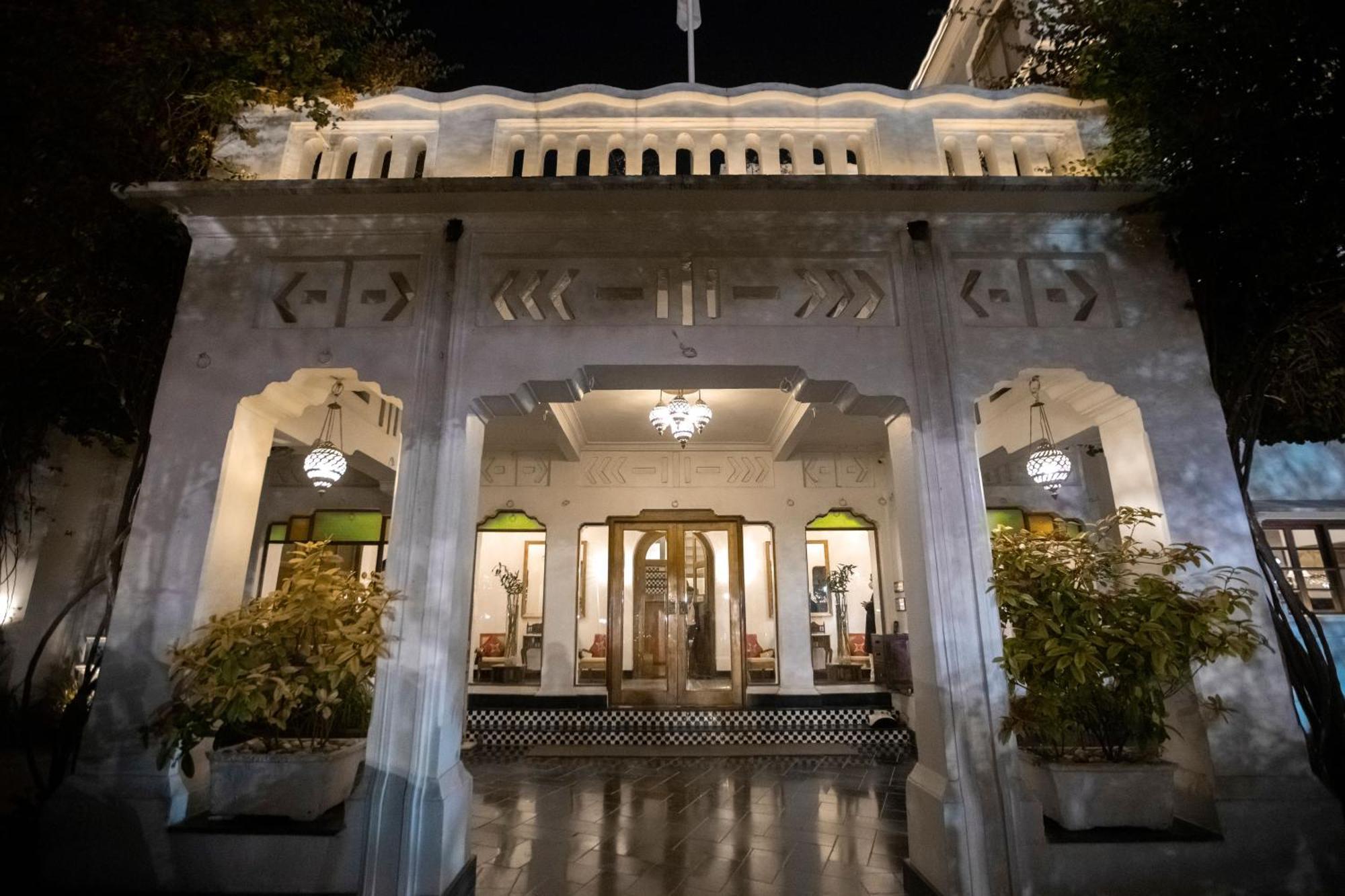 Saraca Hotel Lucknow Zewnętrze zdjęcie