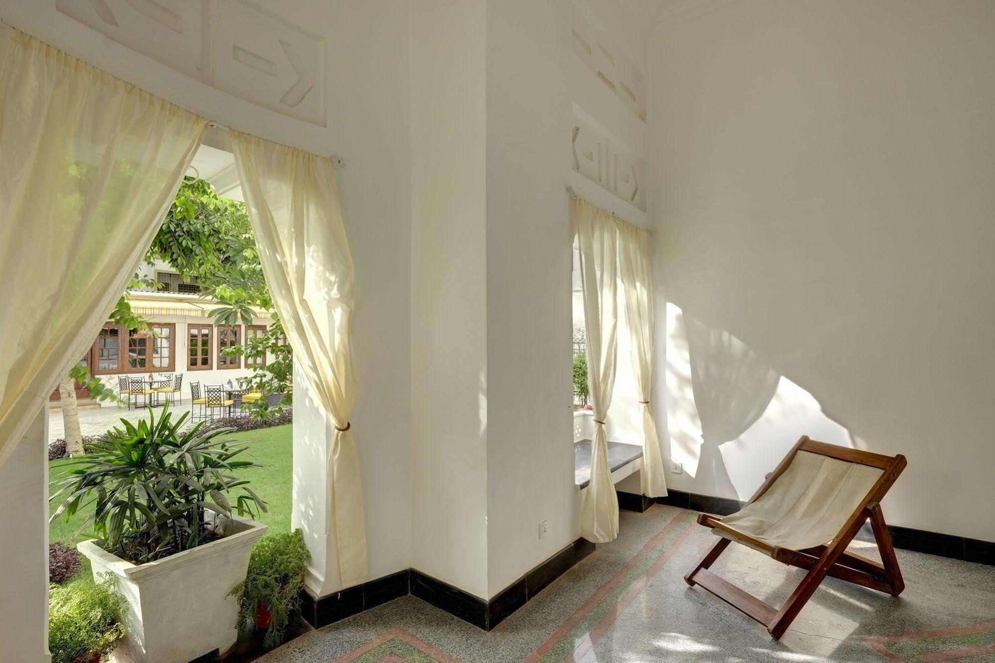 Saraca Hotel Lucknow Zewnętrze zdjęcie